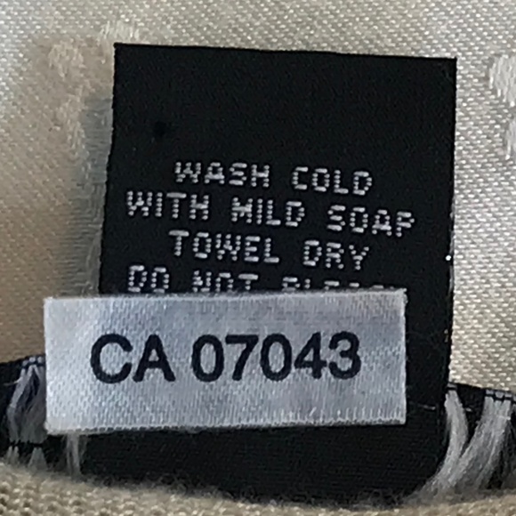 Finity Women’s Tan & White Striped Short Sleeve Silk Top - Picture 7 of 7